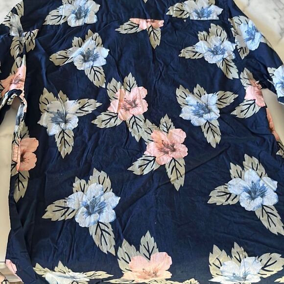 Guess Slim Fit Floral Button Down Tagged M Fits Small - Picture 3 of 9